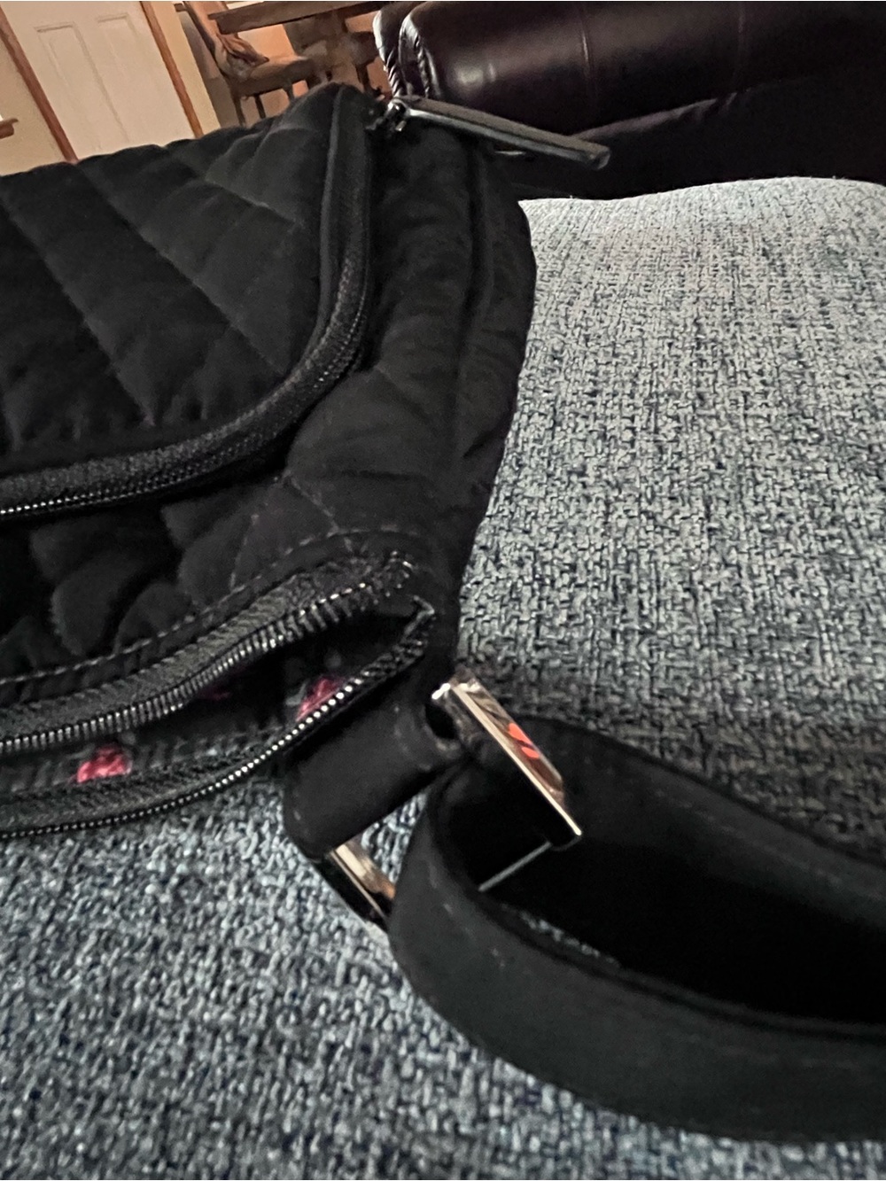 Vera Bradley Little Hipster BLACK Quilted bag Crossbody Zipper Handbag Purse - Picture 5 of 9